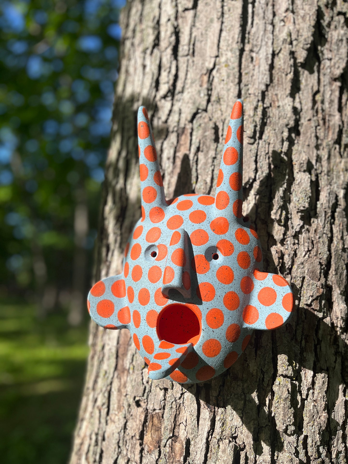 BIRDFEEDER CREEPER